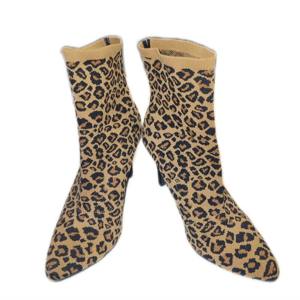 Cushionaire Memory Foam Stretch Ankle Booties, Animal Print, 9M